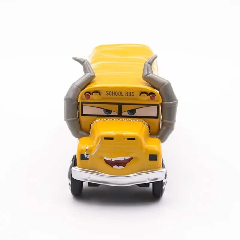 Disney Pixar Cars 3, большая роскошная литая коллекция Miss Fritter, модель из металлического сплава, коллекция автомобилей, игрушка в подарок для детей
Disney Pixar Cars 3, большая роскошная литая коллекция Miss Fritter, модель из металлического сплава, коллекция автомобилей, игрушка в подарок для детей