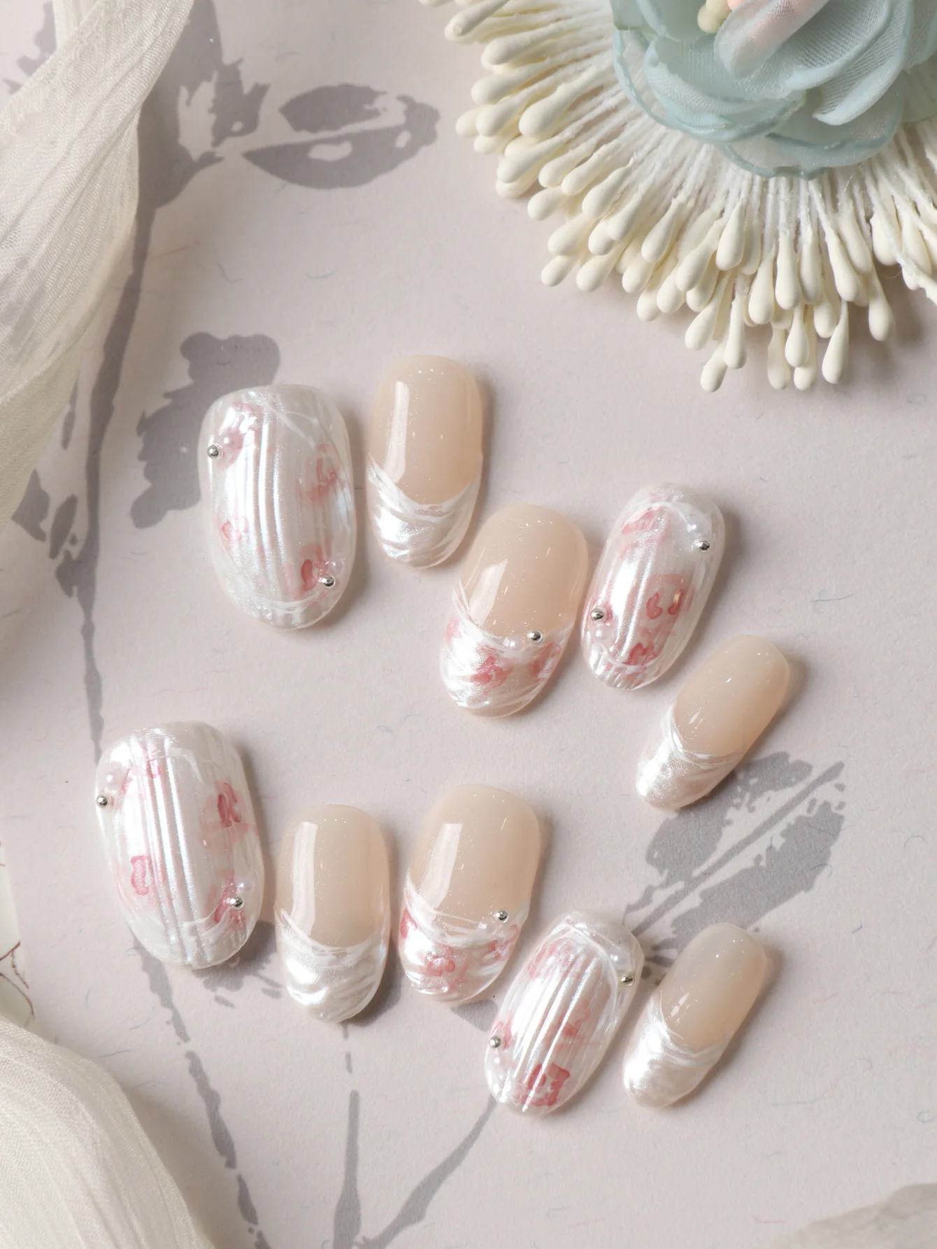 10Pcs Press on Nails Short White French Pink Rose Press on Fake Nails Includes 1 Sheet of Adhesive Tabs & 1 Pc Mini File
10Pcs Press on Nails Short White French Pink Rose Press on Fake Nails Includes 1 Sheet of Adhesive Tabs & 1 Pc Mini File