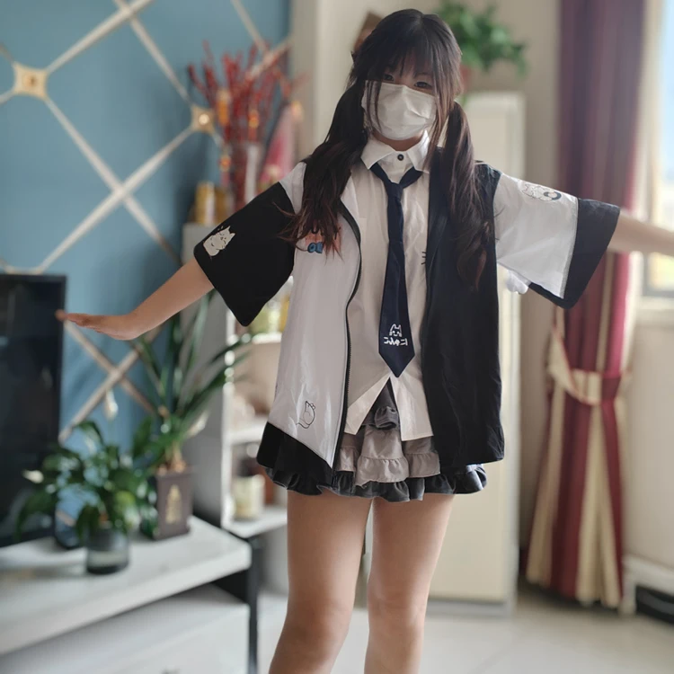 Куртка с милым принтом и капюшоном, тонкая летняя верхняя одежда для мужчин и женщин, мягкая полиэстеровая ткань, оригинальный дизайн с длинными рукавами
Куртка с милым принтом и капюшоном, тонкая летняя верхняя одежда для мужчин и женщин, мягкая полиэстеровая ткань, оригинальный дизайн с длинными рукавами