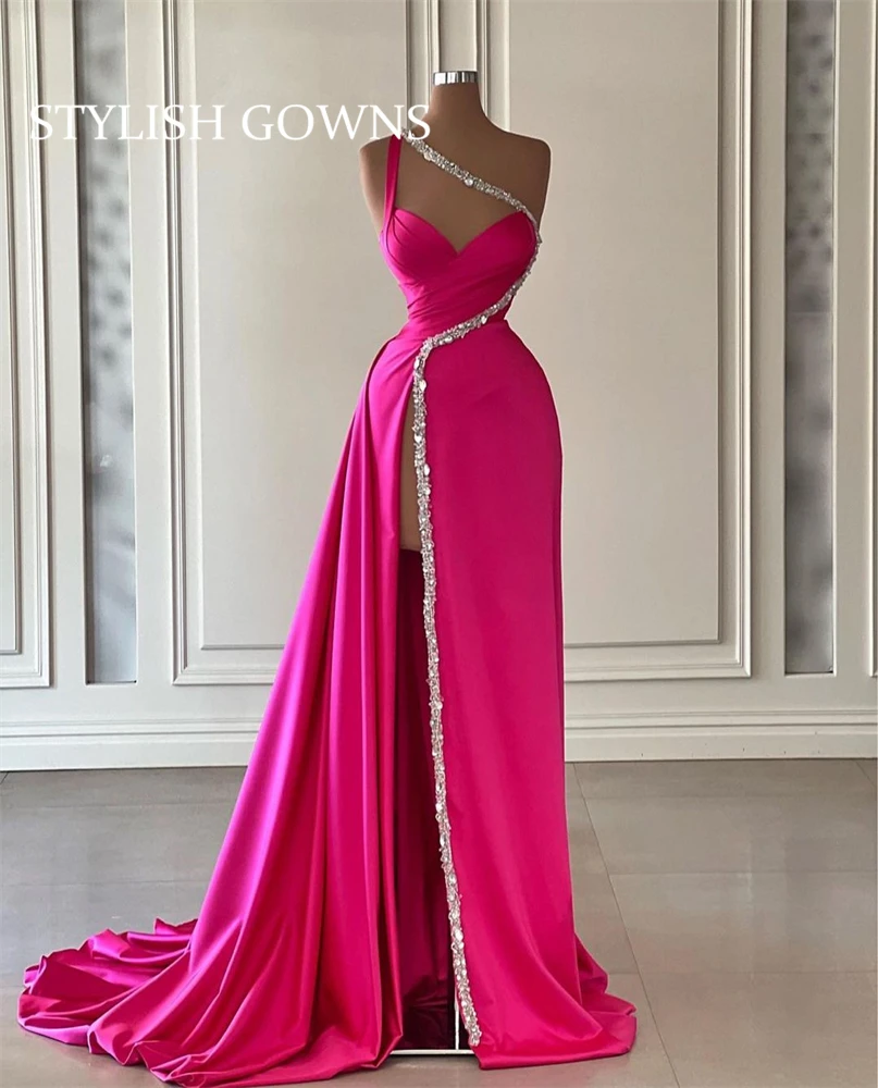 Fuchsia Bead Dubai Evening Dresses Halter Mermaid Party Dress Women 2024 High Split Formal Gown Customized
Fuchsia Bead Dubai Evening Dresses Halter Mermaid Party Dress Women 2024 High Split Formal Gown Customized