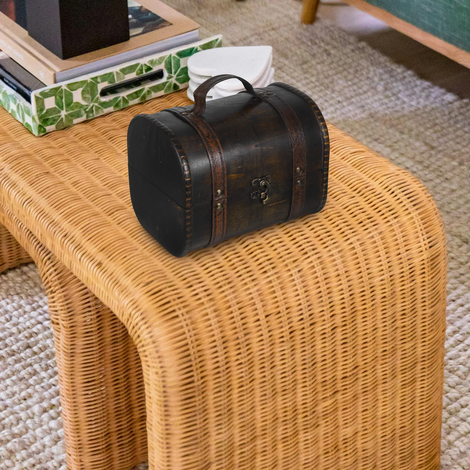 Винтажная деревянная шкатулка для украшений, маленькая шкатулка для хранения драгоценностей, органайзер для серег, колец и ожерелий для женщин и девочек
Винтажная деревянная шкатулка для украшений, маленькая шкатулка для хранения драгоценностей, органайзер для серег, колец и ожерелий для женщин и девочек