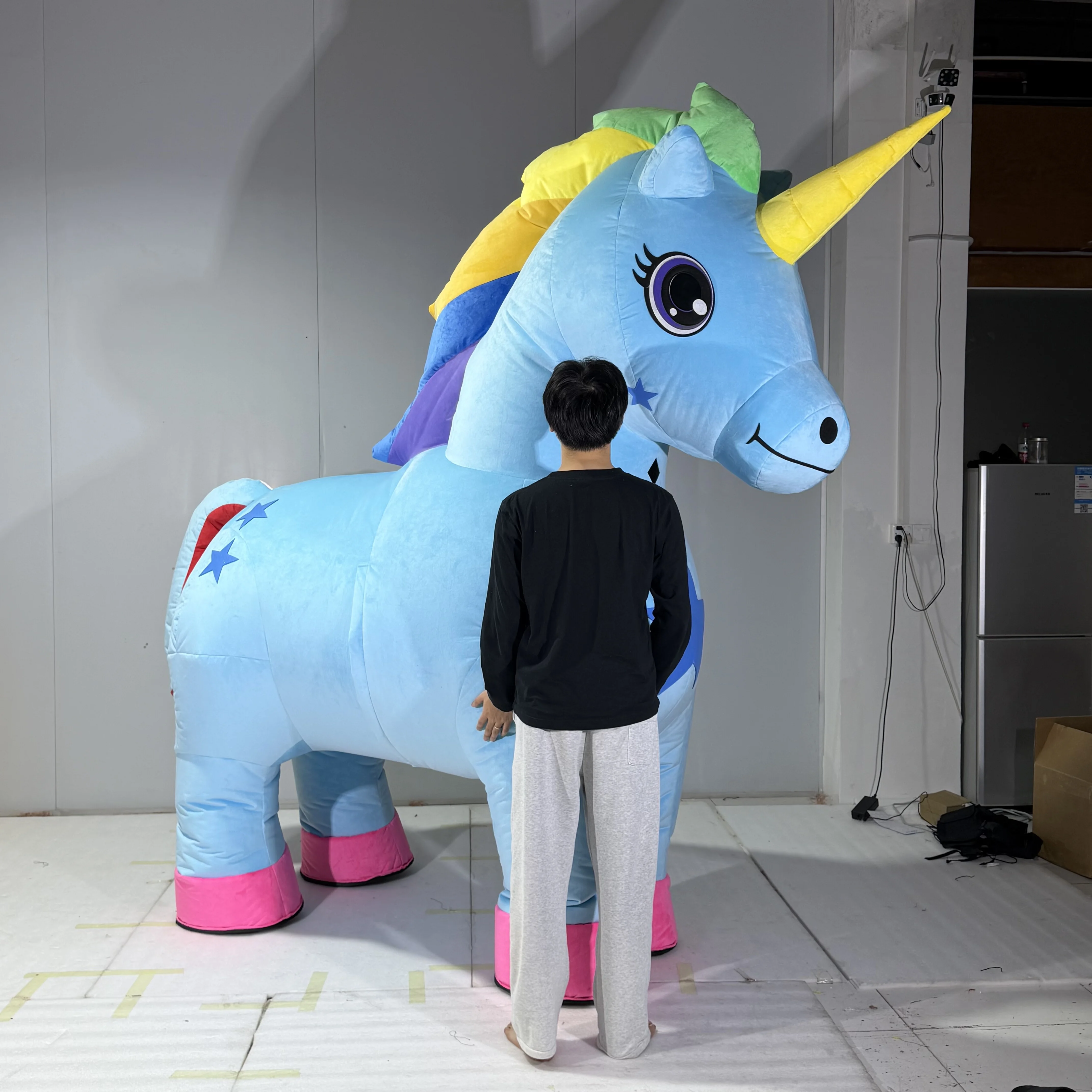 Cute Blue Inflatable Unicorn Mascot Adult Walking Blow Up Suit for Entertainment Funny Animal Carnival No Battery
Cute Blue Inflatable Unicorn Mascot Adult Walking Blow Up Suit for Entertainment Funny Animal Carnival No Battery