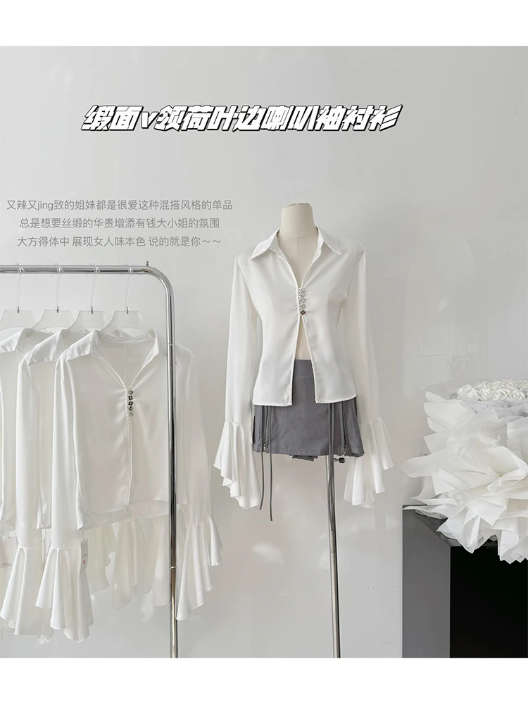 Women White Shirt Blouses 90s Y2k Vintage Streetwear Harajuku Elegant Solid Color Flare Sleeve Solid Color Shirts 2000s Clothes
Women White Shirt Blouses 90s Y2k Vintage Streetwear Harajuku Elegant Solid Color Flare Sleeve Solid Color Shirts 2000s Clothes