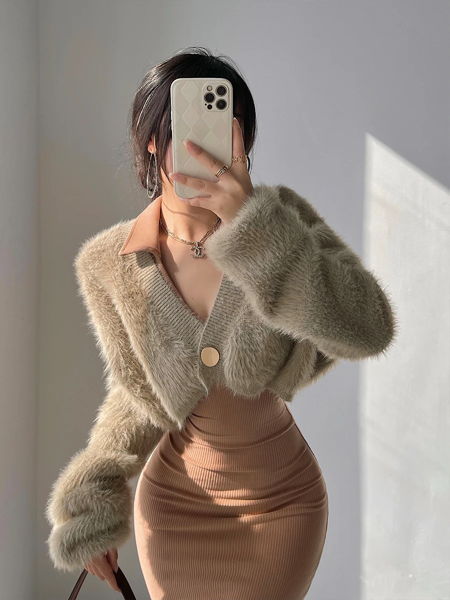 Young Girl Day Pure Desire Sexy V-neck Loose Slim Plush Open Cardigan Long Sleeve Short Style Top Women's Knittedwear
Young Girl Day Pure Desire Sexy V-neck Loose Slim Plush Open Cardigan Long Sleeve Short Style Top Women's Knittedwear