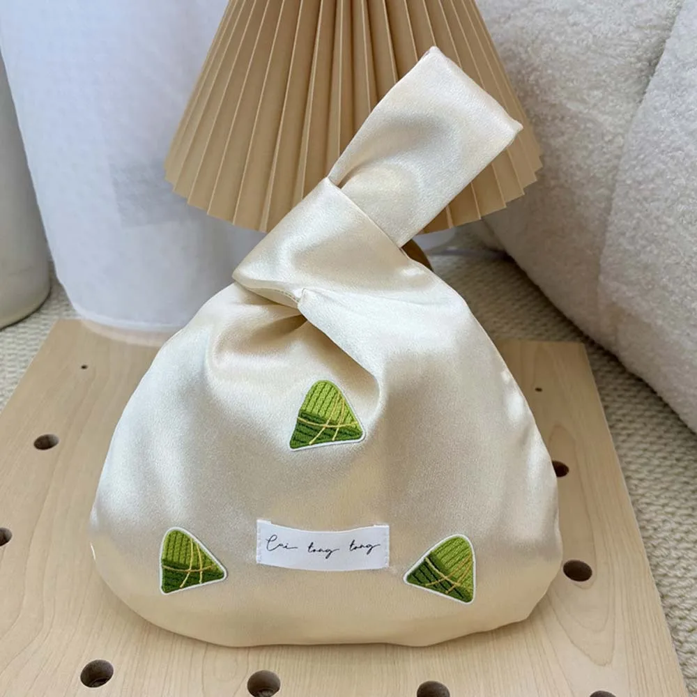 Mommy Bag Pendant Tassel Knot Wrist Bag Card Storage Purse New Chinese Style Handbag Elegant Pin Loong Boat Festival Pouch Kids
Mommy Bag Pendant Tassel Knot Wrist Bag Card Storage Purse New Chinese Style Handbag Elegant Pin Loong Boat Festival Pouch Kids