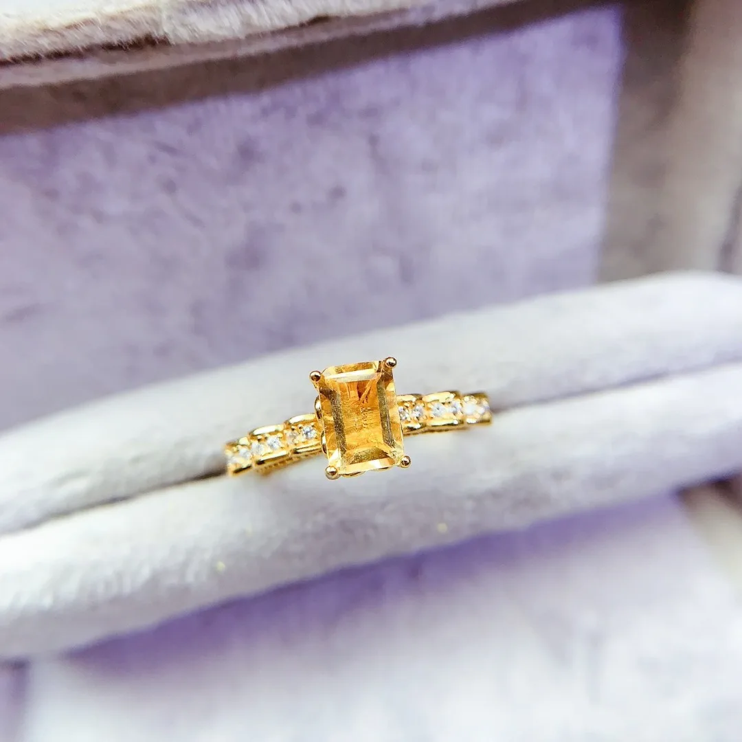 Natural Crystal Ring S925 Pure Silver Luxury Fashion Jewelry Bright Luminous Stone Exquisite Female Accessories
Natural Crystal Ring S925 Pure Silver Luxury Fashion Jewelry Bright Luminous Stone Exquisite Female Accessories