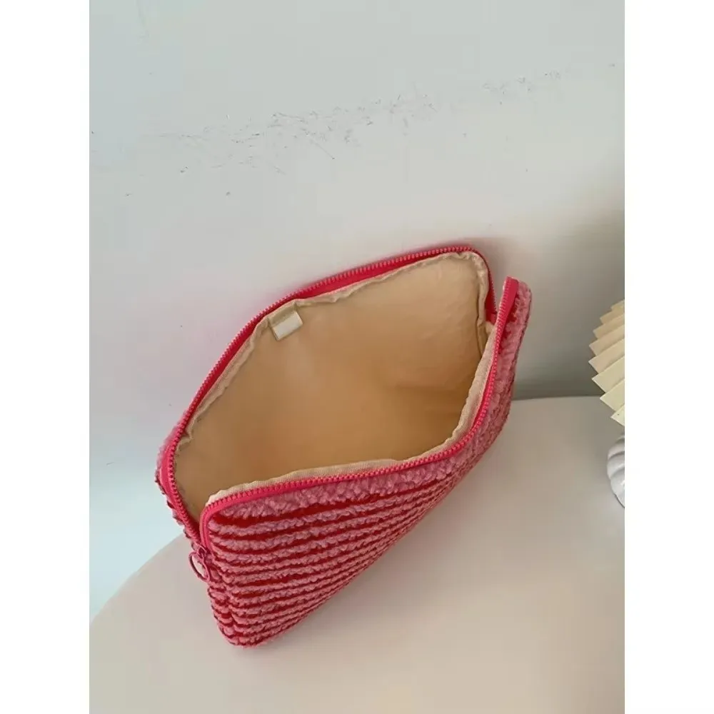 Универсальный цветной чехол для ноутбука в горошек, 11/13/15 дюймов, противоударная сумка для ноутбука, ультратонкий плюшевый чехол для ноутбука, подарок 
Универсальный цветной чехол для ноутбука в горошек, 11/13/15 дюймов, противоударная сумка для ноутбука, ультратонкий плюшевый чехол для ноутбука, подарок