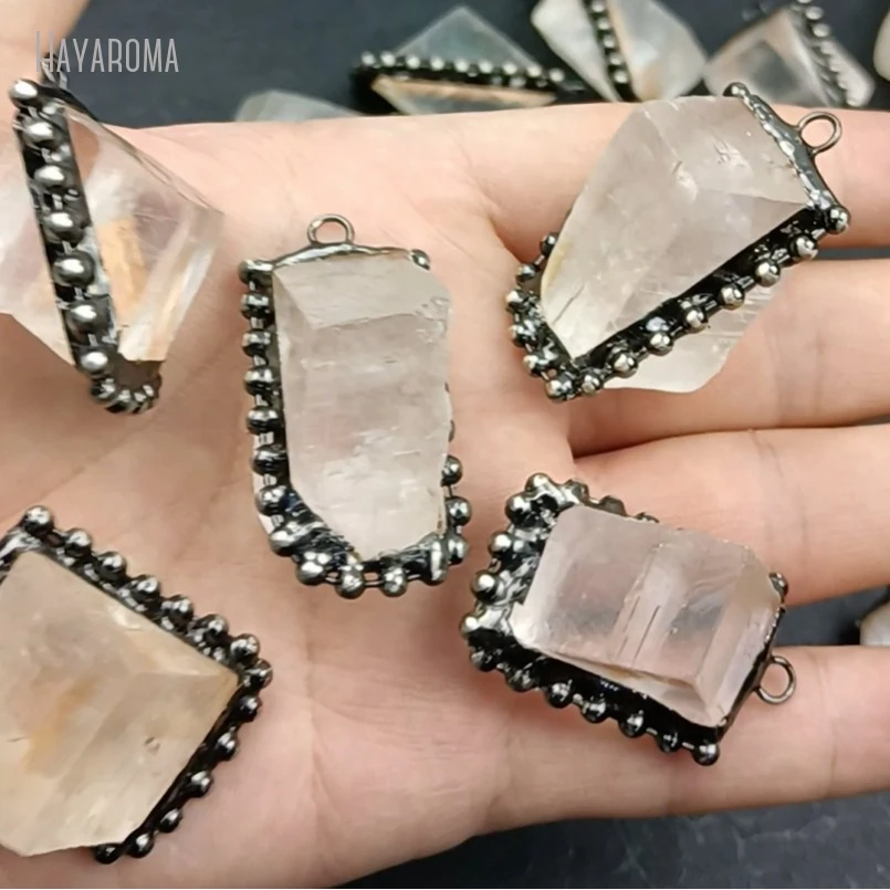 10Pcs Wholesale Antique Silver Color Tin Calcite Crystal Vintage Style Handmade Jewelry Soldered Free Form Nugget Pendant
10Pcs Wholesale Antique Silver Color Tin Calcite Crystal Vintage Style Handmade Jewelry Soldered Free Form Nugget Pendant