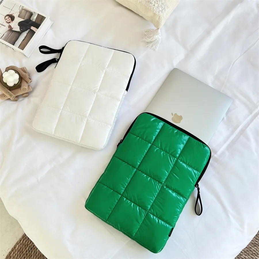 Women Padded Tablet Liner Bag Puffy Case for Ipad Xiaomi Huawei Apple Laptop Storage Pouch Female Fashion Clutch Bag
Women Padded Tablet Liner Bag Puffy Case for Ipad Xiaomi Huawei Apple Laptop Storage Pouch Female Fashion Clutch Bag