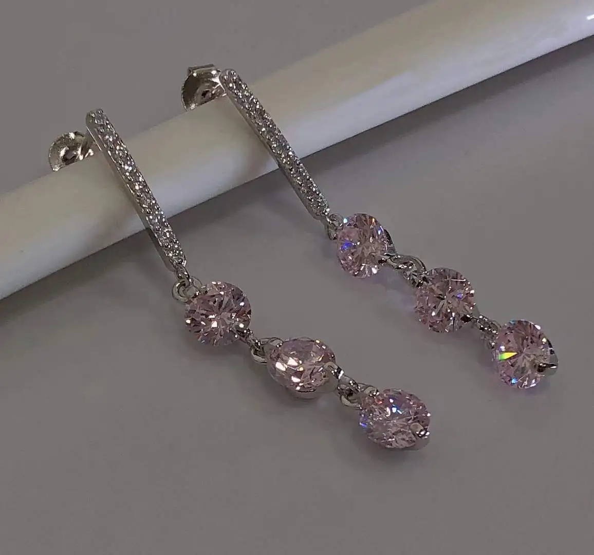 Pink Zircon Earrings For Women 925 Sterling Silver Pendientes Largos Long Gift Fashion Party
Pink Zircon Earrings For Women 925 Sterling Silver Pendientes Largos Long Gift Fashion Party