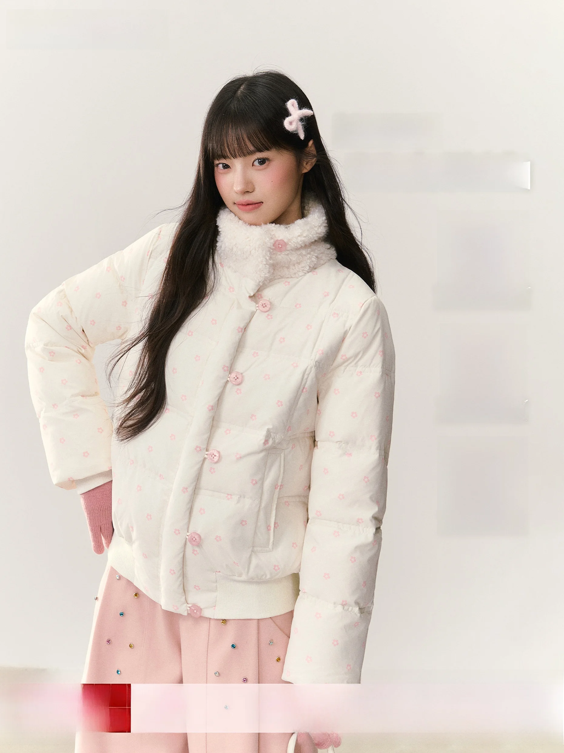 Пуховик Umoumo Sweet Flower с принтом в горошек, воротником-стойкой, наполнителем из 90% белого пуха и меховой отделкой, женское пуховое пальто, Sle Loo для девочек
Пуховик Umoumo Sweet Flower с принтом в горошек, воротником-стойкой, наполнителем из 90% белого пуха и меховой отделкой, женское пуховое пальто, Sle Loo для девочек