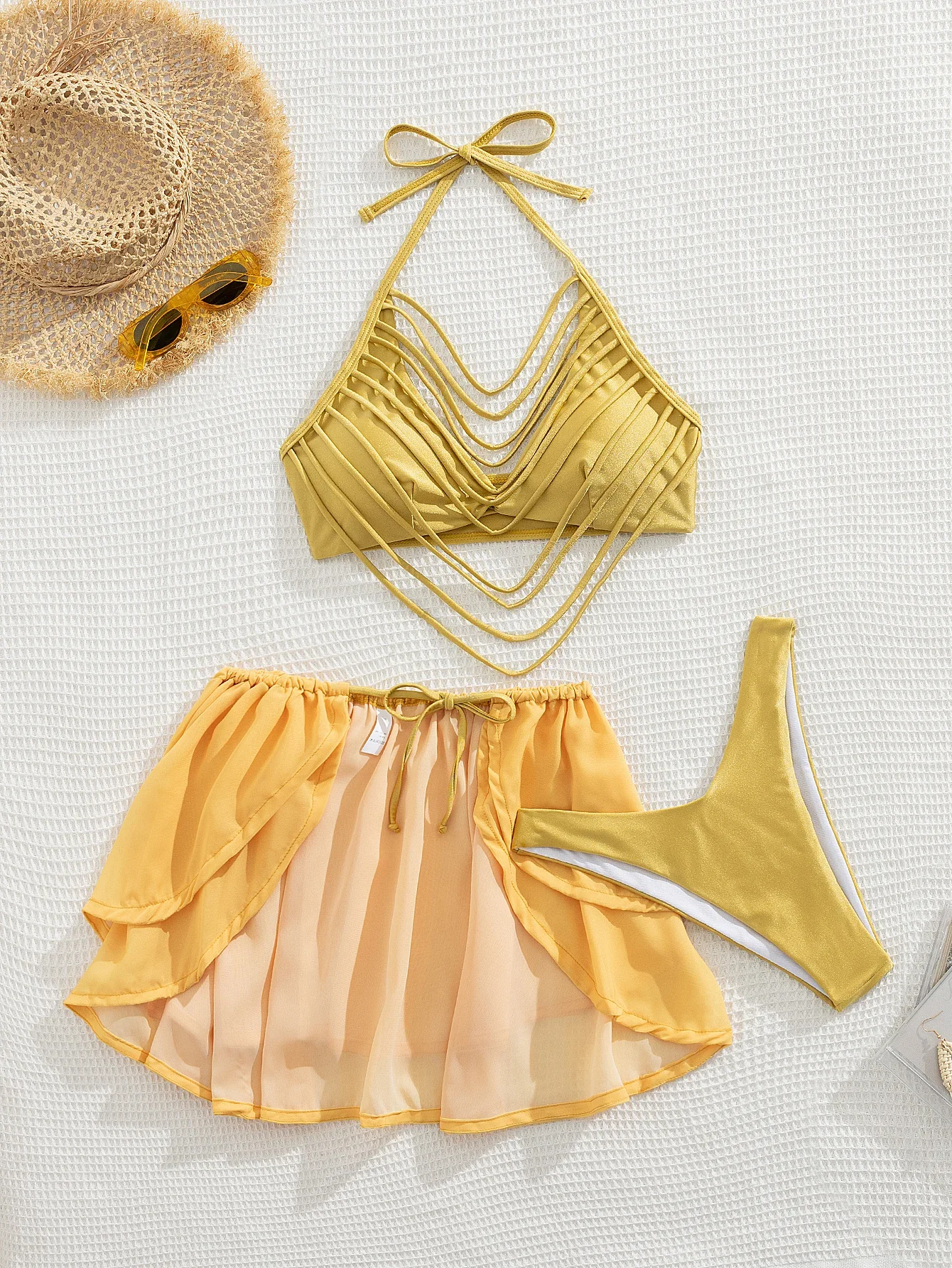 2025 New Sexy White Tassel Bikini Set - Cross-Front Design and Wrap Skirt Perfect for Summer Beach and Pool Parties Summer Fun
2025 New Sexy White Tassel Bikini Set - Cross-Front Design and Wrap Skirt Perfect for Summer Beach and Pool Parties Summer Fun