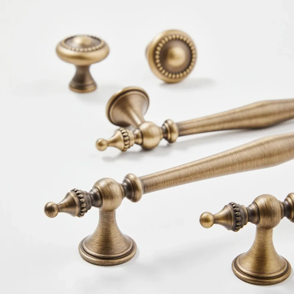Nordic Solid Brass Furniture Handles Bronze/Gold Handles for Wardrobe and Drawer Luxury Kitchen Cabinet Handles Dresser
Nordic Solid Brass Furniture Handles Bronze/Gold Handles for Wardrobe and Drawer Luxury Kitchen Cabinet Handles Dresser
