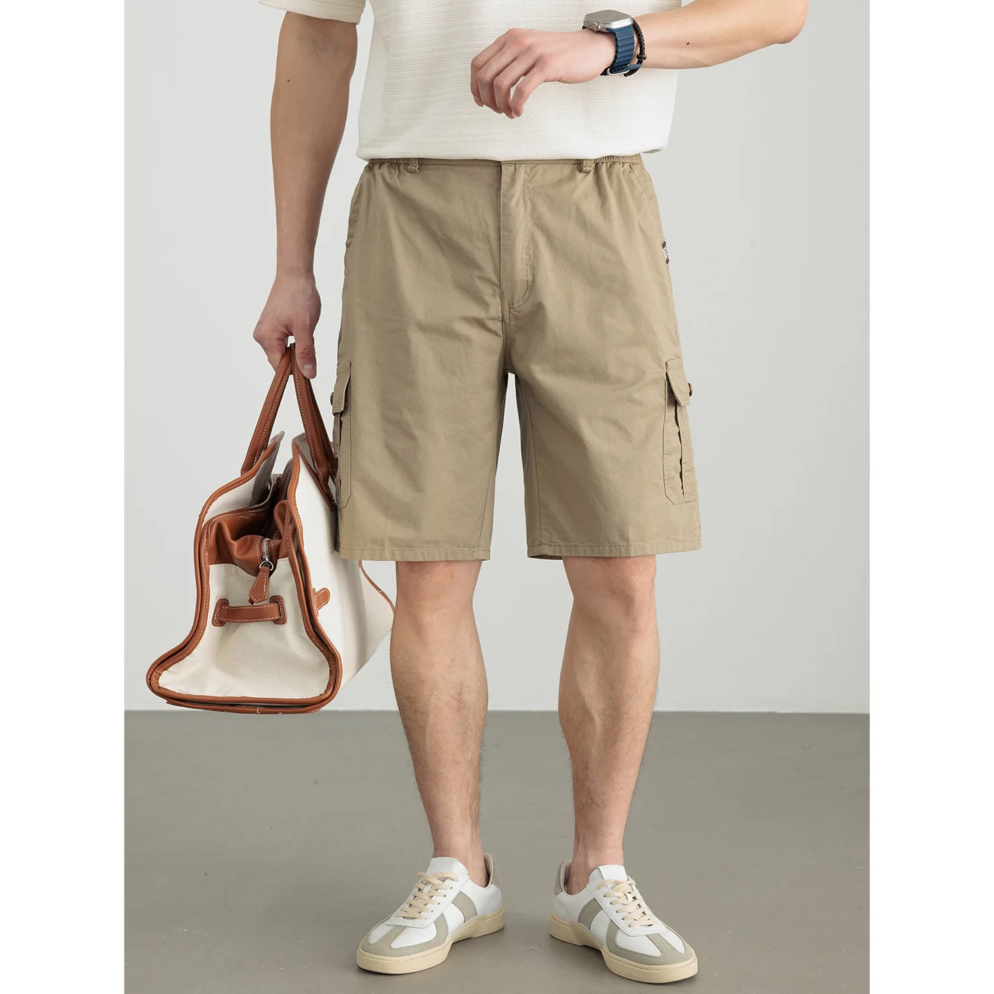 Tooling Shorts Men's Summer Medium Pants Loose and Thin Elastic Waist Cotton Five-point Pants with Multiple Pockets
Tooling Shorts Men's Summer Medium Pants Loose and Thin Elastic Waist Cotton Five-point Pants with Multiple Pockets