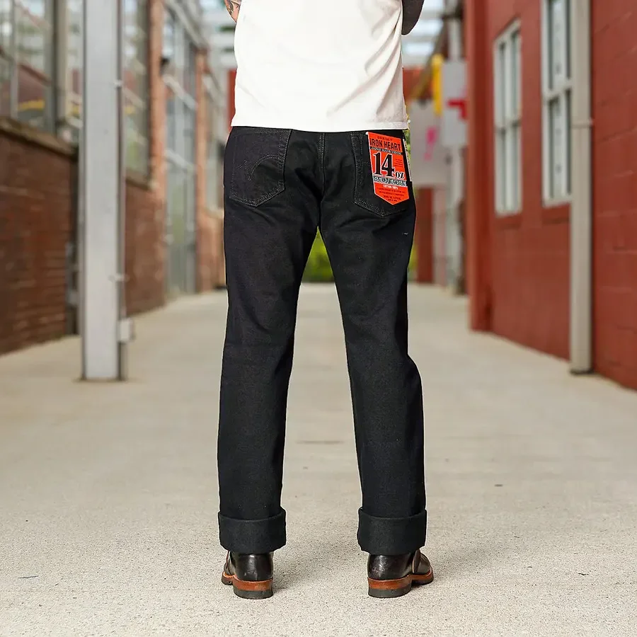 IRON HEART Sulfur Black 634s Double Dyed 14oz Denim Jeans
IRON HEART Sulfur Black 634s Double Dyed 14oz Denim Jeans
