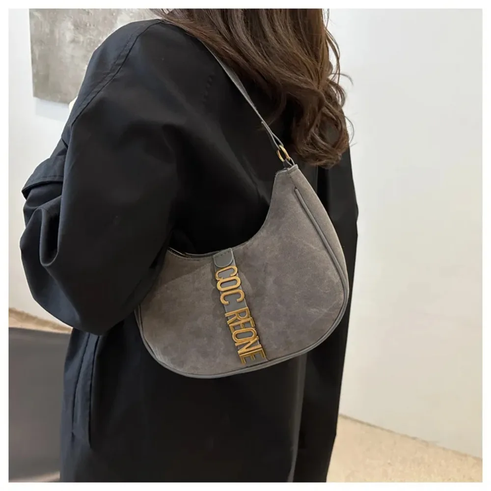 Новая бархатная женская сумка через плечо в стиле ретро, сумка через плечо большой вместимости, многофункциональная дорожная сумка,
Новая бархатная женская сумка через плечо в стиле ретро, сумка через плечо большой вместимости, многофункциональная дорожная сумка,