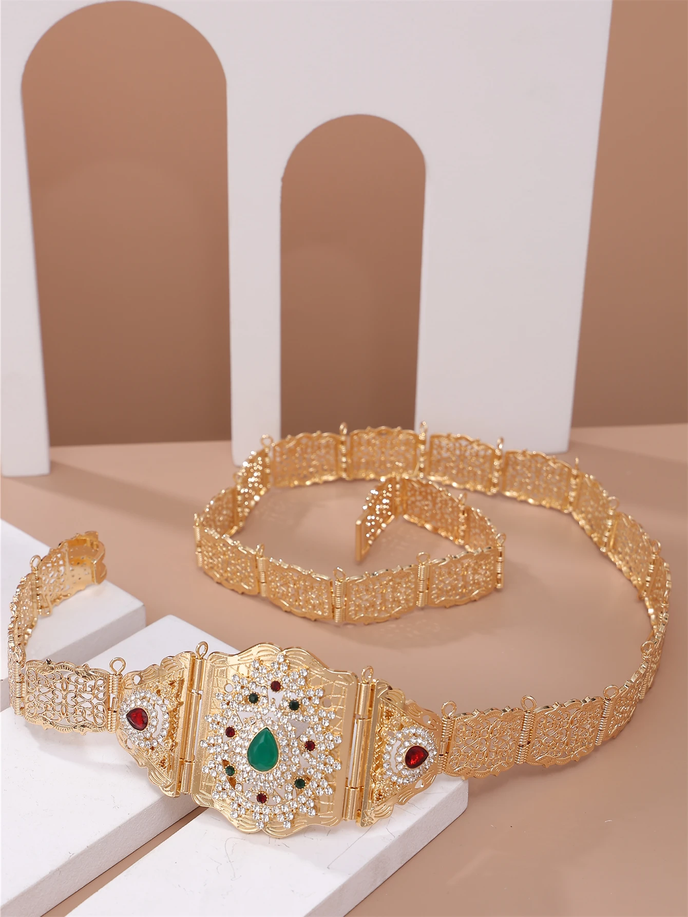 Moroccan Ladies Belt Water Drop Shaped Faux Gems Bridal Jewelry Arabian Wedding Gift Caftan Dress Waist Chain
Moroccan Ladies Belt Water Drop Shaped Faux Gems Bridal Jewelry Arabian Wedding Gift Caftan Dress Waist Chain