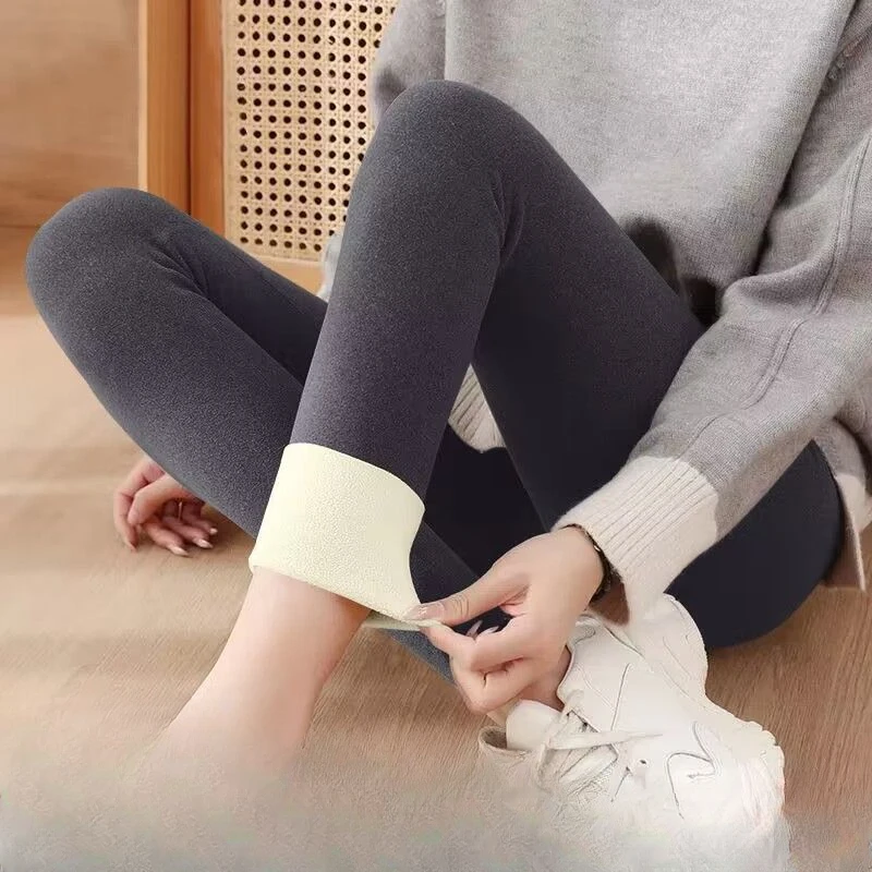 2023 Women Autumn Winter New Leggings Thermal Underwear Female Seamless Warm Thermal Pants Ladies Elastic Slim Pants E571
2023 Women Autumn Winter New Leggings Thermal Underwear Female Seamless Warm Thermal Pants Ladies Elastic Slim Pants E571