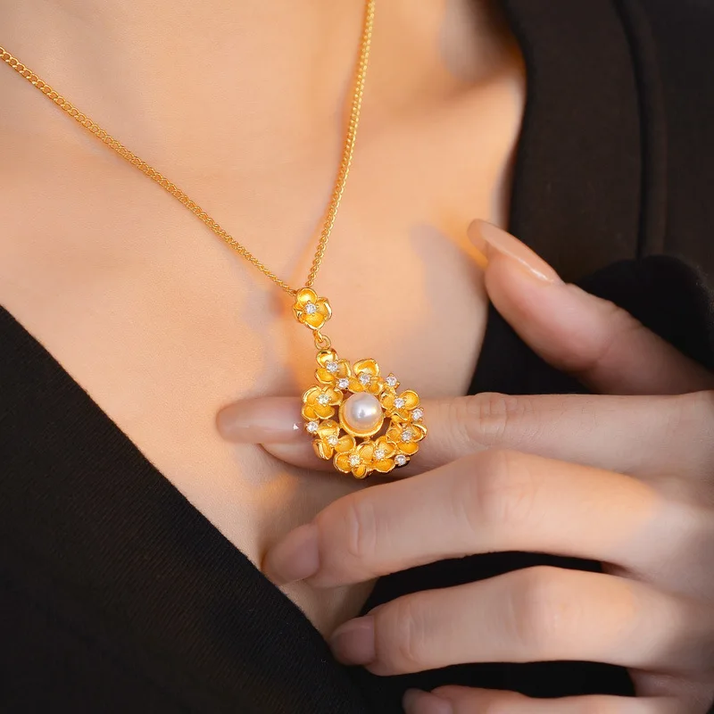 Роскошное женское древнее ожерелье с подвеской из чистого золота 24 карата 9999 пробы 
Роскошное женское древнее ожерелье с подвеской из чистого золота 24 карата 9999 пробы