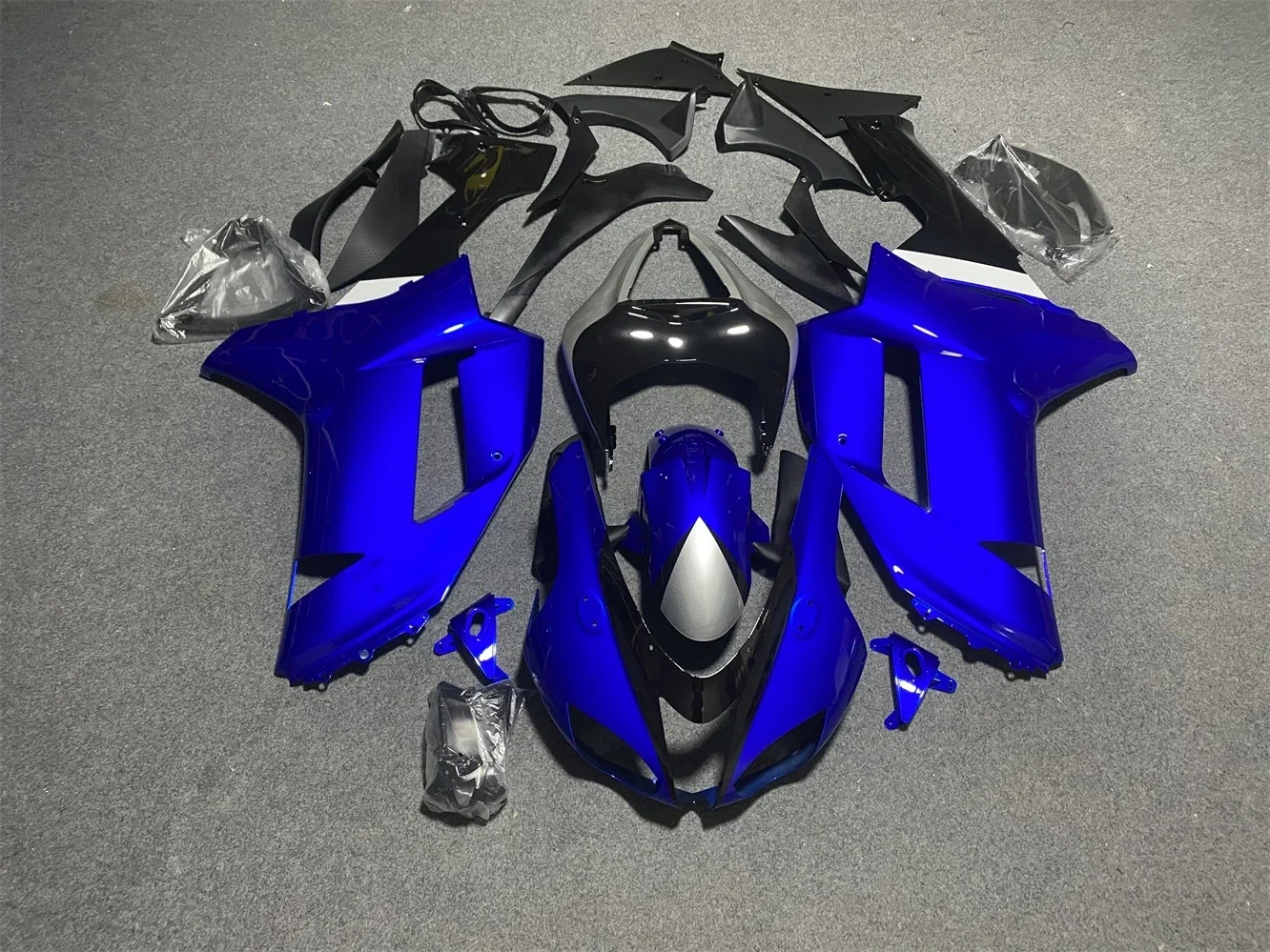 Full fairing kit for ZX6R 2007 2008 motorcycle fairings ZX-6R 07 08 Ninja 636 bodywork set
Full fairing kit for ZX6R 2007 2008 motorcycle fairings ZX-6R 07 08 Ninja 636 bodywork set