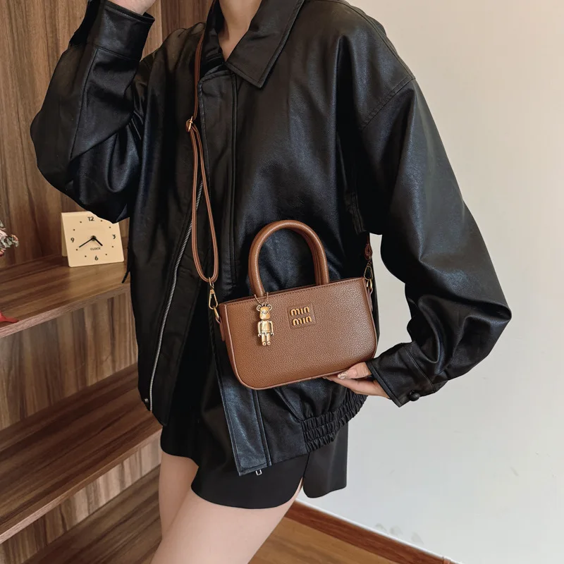 Crossbody Bag 2025 Single Shoulder Handbag Stylish Ladies Go To Work Commuter Female Bag Crossbody Female ladies handbags sale
Crossbody Bag 2025 Single Shoulder Handbag Stylish Ladies Go To Work Commuter Female Bag Crossbody Female ladies handbags sale