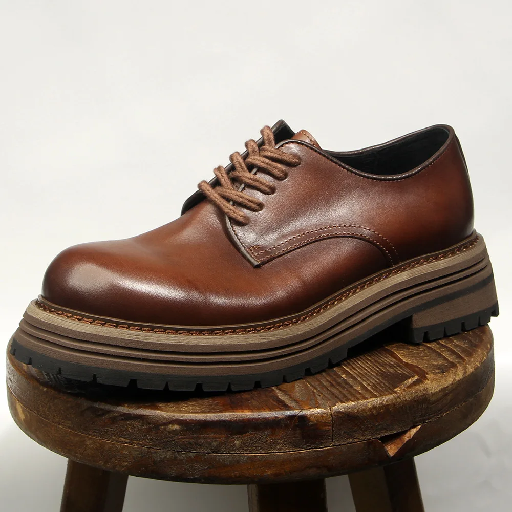 YETTIES Туфли дерби на шнуровке в британском стиле с большой головкой, повседневная обувь для рабочей одежды на платформе, винтажные мужские оксфорды на массивной подошве
YETTIES Туфли дерби на шнуровке в британском стиле с большой головкой, повседневная обувь для рабочей одежды на платформе, винтажные мужские оксфорды на массивной подошве