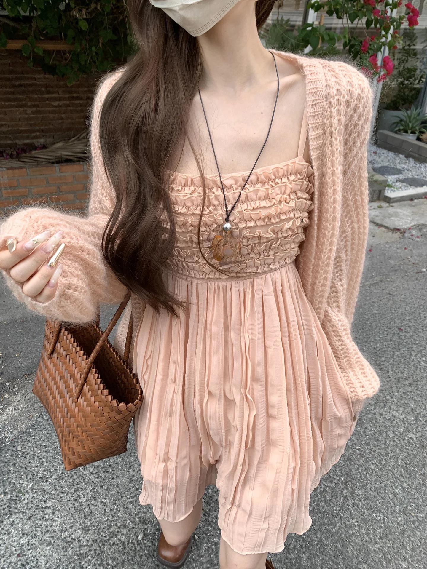 Summer New Style XXIIUU South France Series Pleated Strapless Dress Women's Elegant Sleeveless A-Line Skirt Korean Style High...
Summer New Style XXIIUU South France Series Pleated Strapless Dress Women's Elegant Sleeveless A-Line Skirt Korean Style High...