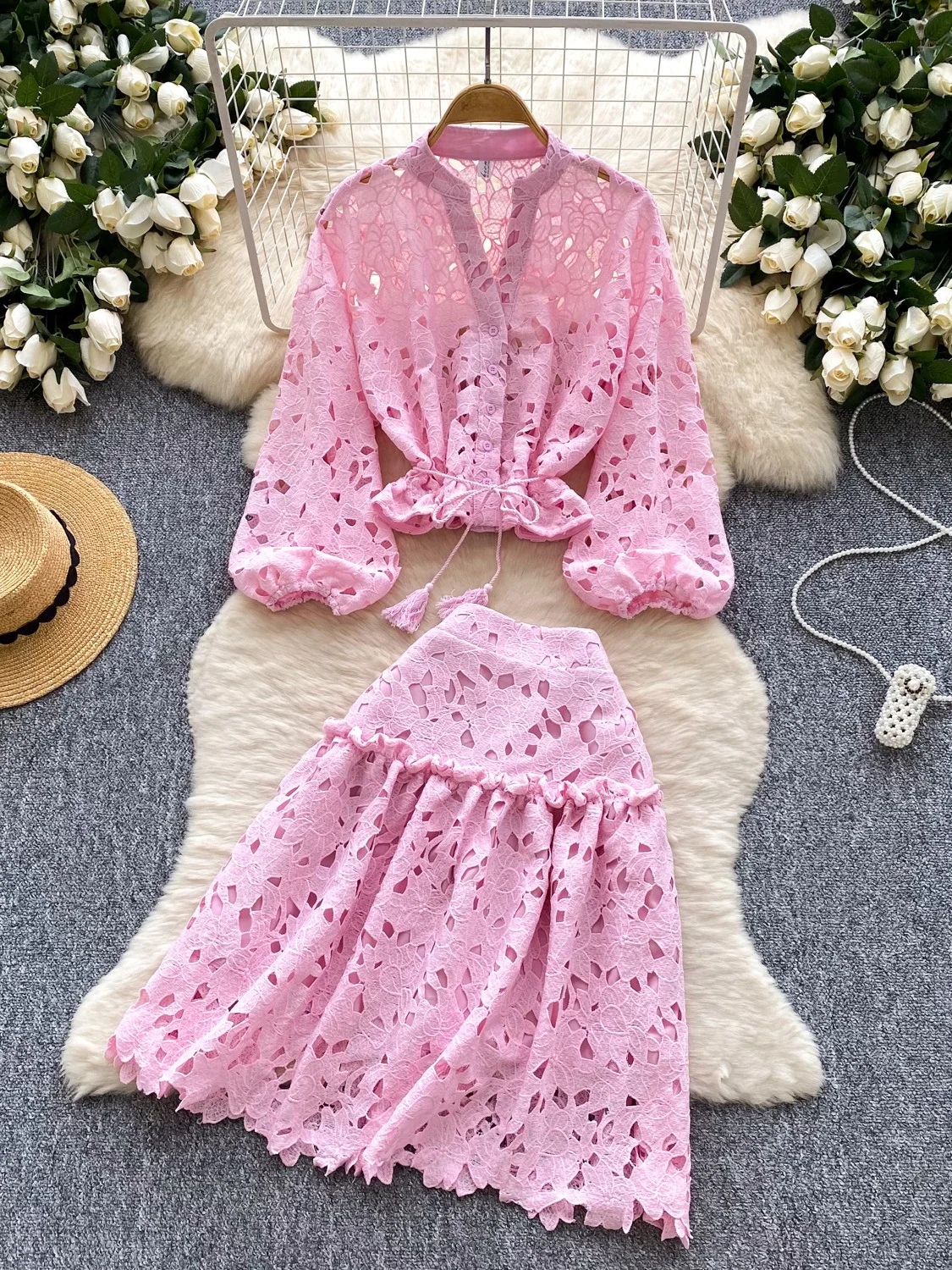 Ele Lace Hollow out Lantern Sve Set High Waist Skirt with Belt Faionable Women's Ensemble for Young Adults
Ele Lace Hollow out Lantern Sve Set High Waist Skirt with Belt Faionable Women's Ensemble for Young Adults