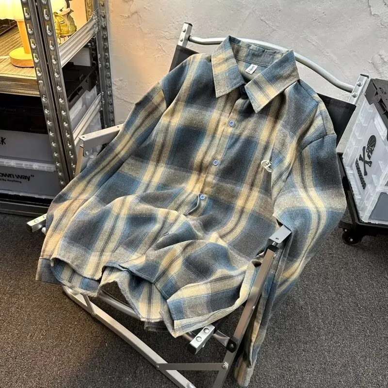 Summer Large Size Men's Vintage Plaid Long Sve irt Loose Color Blo Design Outerwear Cardigan Trendy Brand INS Polyester
Summer Large Size Men's Vintage Plaid Long Sve irt Loose Color Blo Design Outerwear Cardigan Trendy Brand INS Polyester