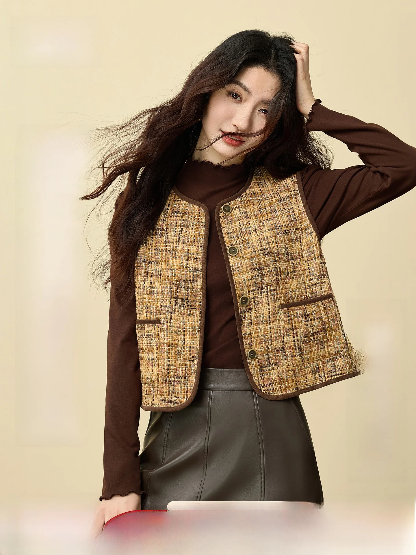 Small Fraance Sle ort Svel Vest Women's Autumn Winter Design Sense Outerwear ortened Jaet Commute Sle
Small Fraance Sle ort Svel Vest Women's Autumn Winter Design Sense Outerwear ortened Jaet Commute Sle