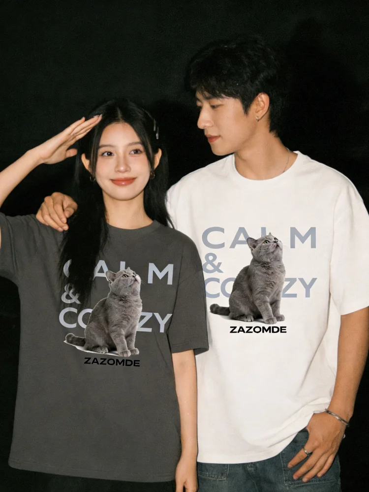 ZAZOMDE Унисекс футболка в стиле High Street Fashion, свободного кроя, с коротким рукавом, хлопковая, с принтом кошки, в корейском современном стиле, новинка лета 2026
ZAZOMDE Унисекс футболка в стиле High Street Fashion, свободного кроя, с коротким рукавом, хлопковая, с принтом кошки, в корейском современном стиле, новинка лета 2026