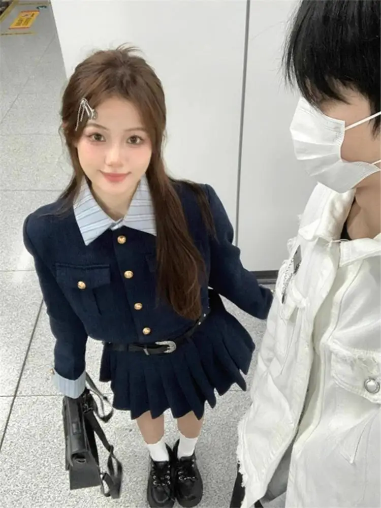 Early Autumn Korean College Style Suit Two-Piece Set Elegant Personality Whole Outfit Matching Suit Jacket Pleated Skirt
Early Autumn Korean College Style Suit Two-Piece Set Elegant Personality Whole Outfit Matching Suit Jacket Pleated Skirt