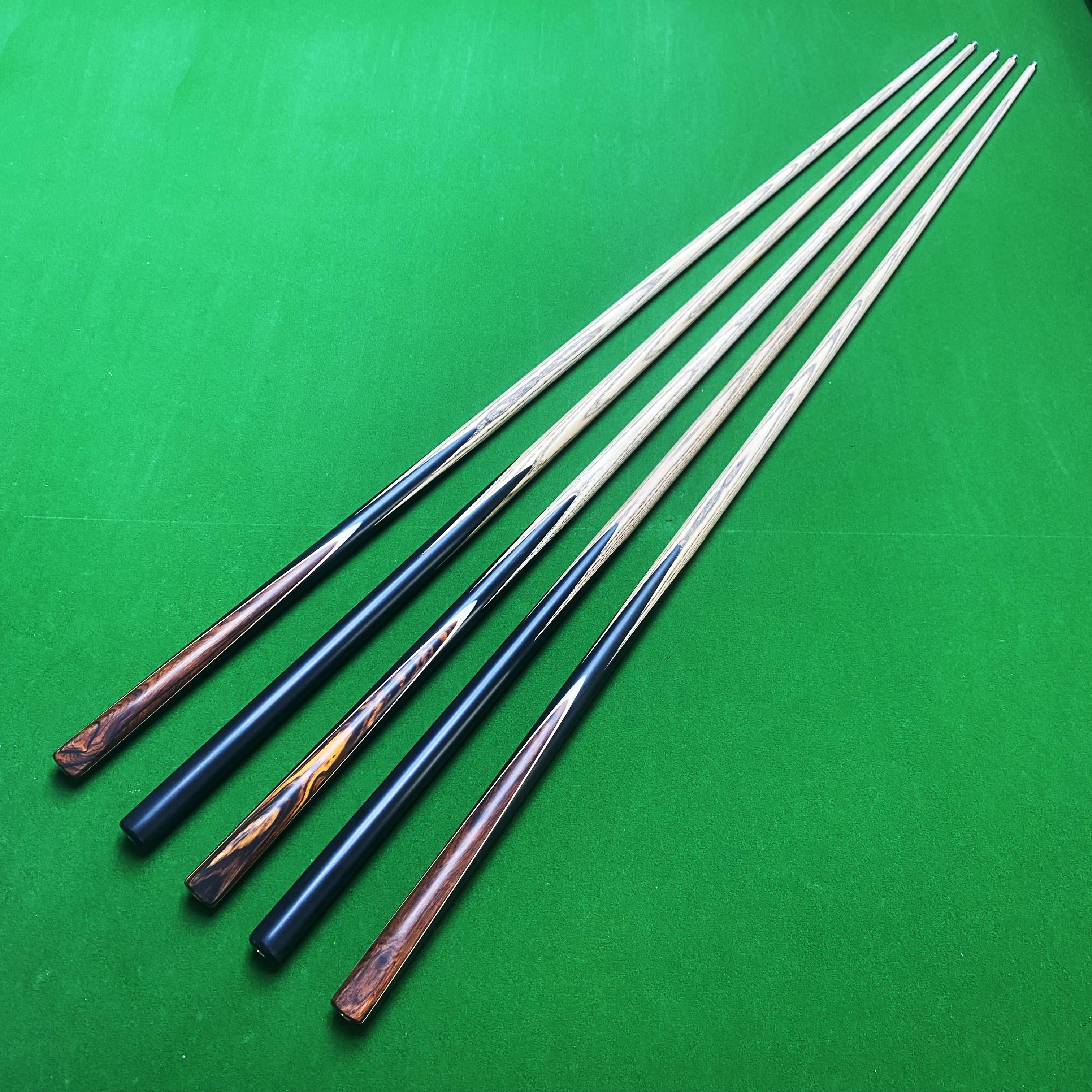 2026 Factory High Quality Premium English Snooker Cues Pool Billiard Cue 10mm
2026 Factory High Quality Premium English Snooker Cues Pool Billiard Cue 10mm