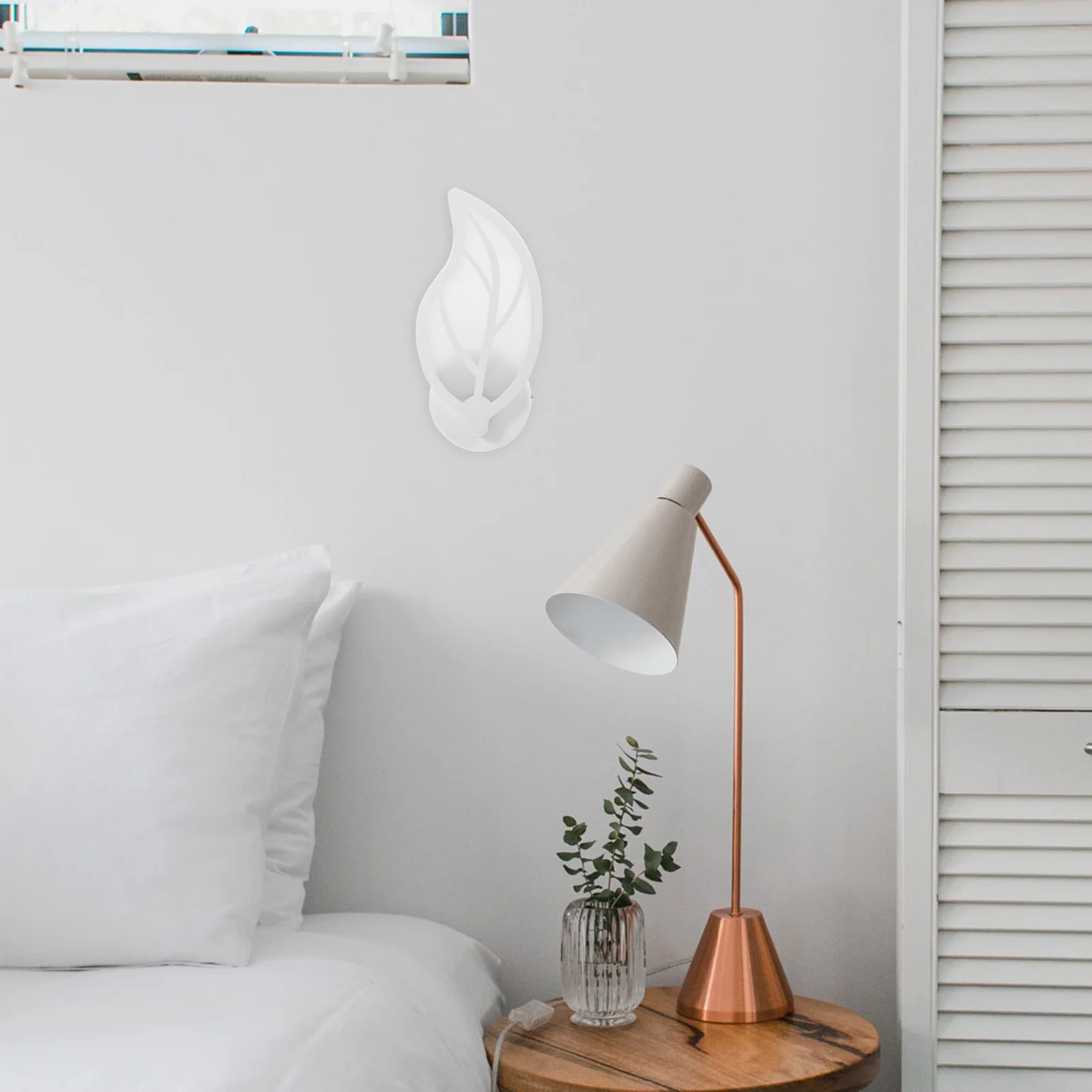 1Pcs Wall Lamp Leaf Design Simple Style Indoor Bedside Light Wall-Mounted Lamp Decorative Lighting Bedside Light
1Pcs Wall Lamp Leaf Design Simple Style Indoor Bedside Light Wall-Mounted Lamp Decorative Lighting Bedside Light
