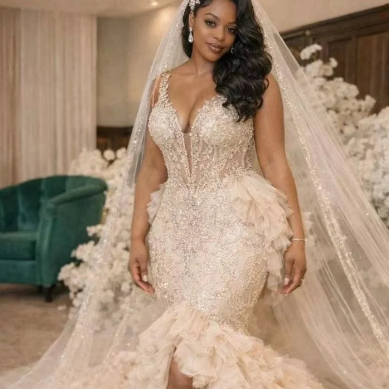 Customized V Neck Sparkly Beads Appliques Mermaid Wedding Dress Plus Size Vestido De Novia High Split Tiers Tulle Bridal Gown
Customized V Neck Sparkly Beads Appliques Mermaid Wedding Dress Plus Size Vestido De Novia High Split Tiers Tulle Bridal Gown