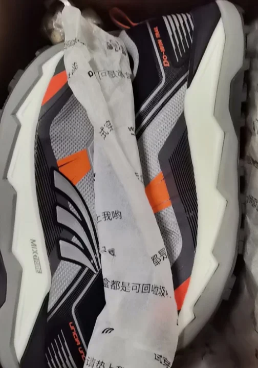 Professional outdoor hiking shoes men and women fashion casual outdoor waterproof hiking boots brand hiking shoes
Professional outdoor hiking shoes men and women fashion casual outdoor waterproof hiking boots brand hiking shoes