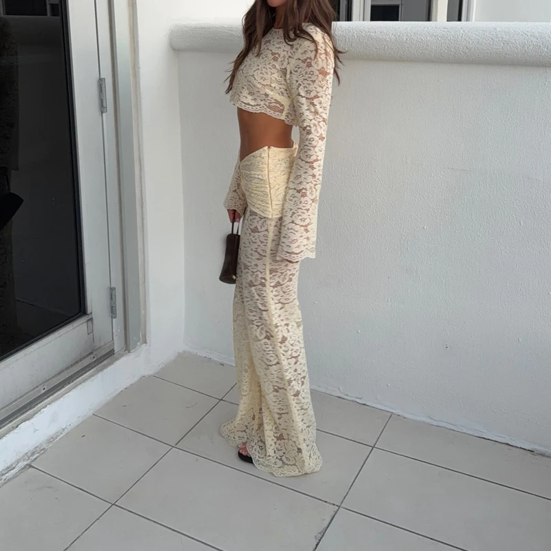 2026 Elegant Party Two-piece Set Ladies O-neck Long Sleeved Top and Pants Spring Outfit Fashion Lace Embroidery Tight Club Suit
2026 Elegant Party Two-piece Set Ladies O-neck Long Sleeved Top and Pants Spring Outfit Fashion Lace Embroidery Tight Club Suit