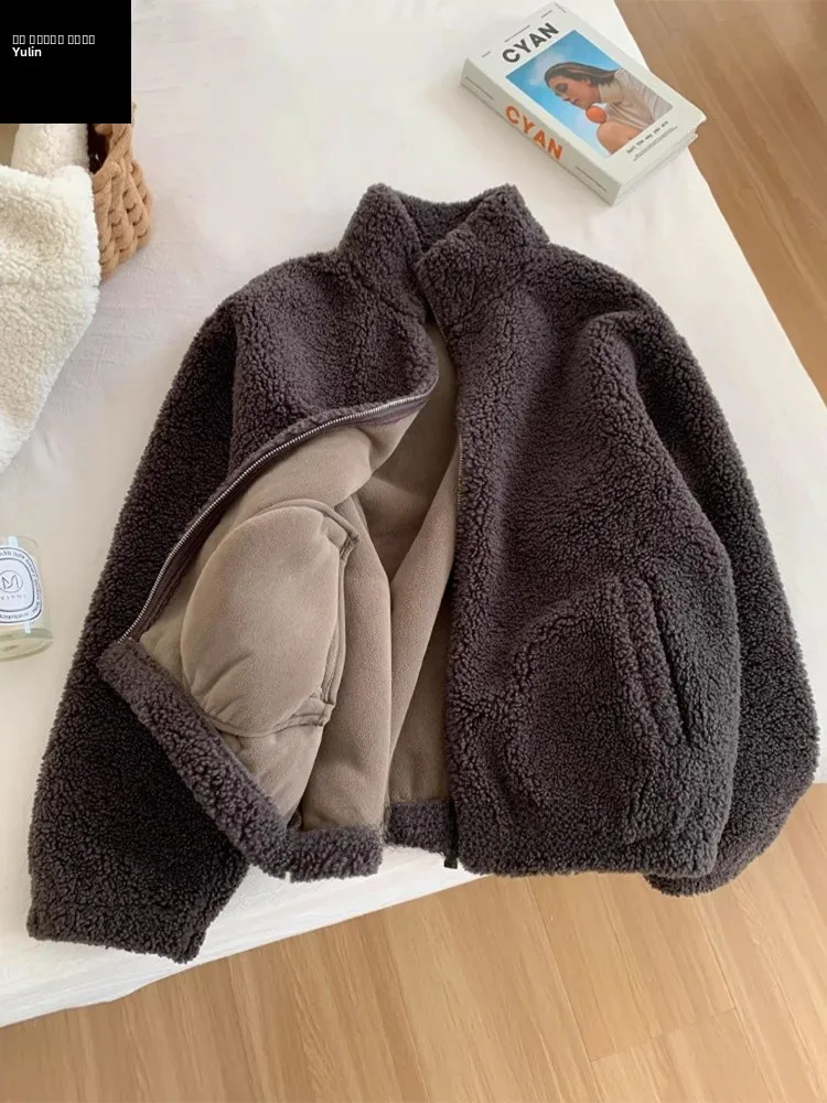 Мужской осенне-зимний теплый кардиган из овечьей шерсти с воротником-стойкой...
Мужской осенне-зимний теплый кардиган из овечьей шерсти с воротником-стойкой...