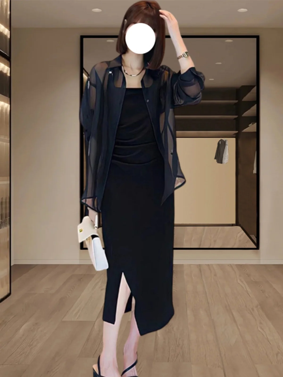 Summer 2026 Women's Lightweight Long Sleeve Shirt And Pleated Slimming Split Halter Dress Two-Piece Set Fashionable Casual Wear
Summer 2026 Women's Lightweight Long Sleeve Shirt And Pleated Slimming Split Halter Dress Two-Piece Set Fashionable Casual Wear