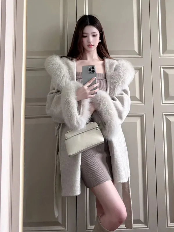 Korean Style Lazy Chic Woolen Coat Medium Length Fashionable Soft Style High End Feeling Beautiful Spring Coat for Women
Korean Style Lazy Chic Woolen Coat Medium Length Fashionable Soft Style High End Feeling Beautiful Spring Coat for Women