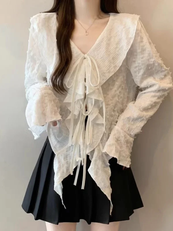Beautiful Women's V-neck Shirt Flared Sleeve Long Sleeve Loose Fit Commute Style Korean Version Spring New plus Size
Beautiful Women's V-neck Shirt Flared Sleeve Long Sleeve Loose Fit Commute Style Korean Version Spring New plus Size