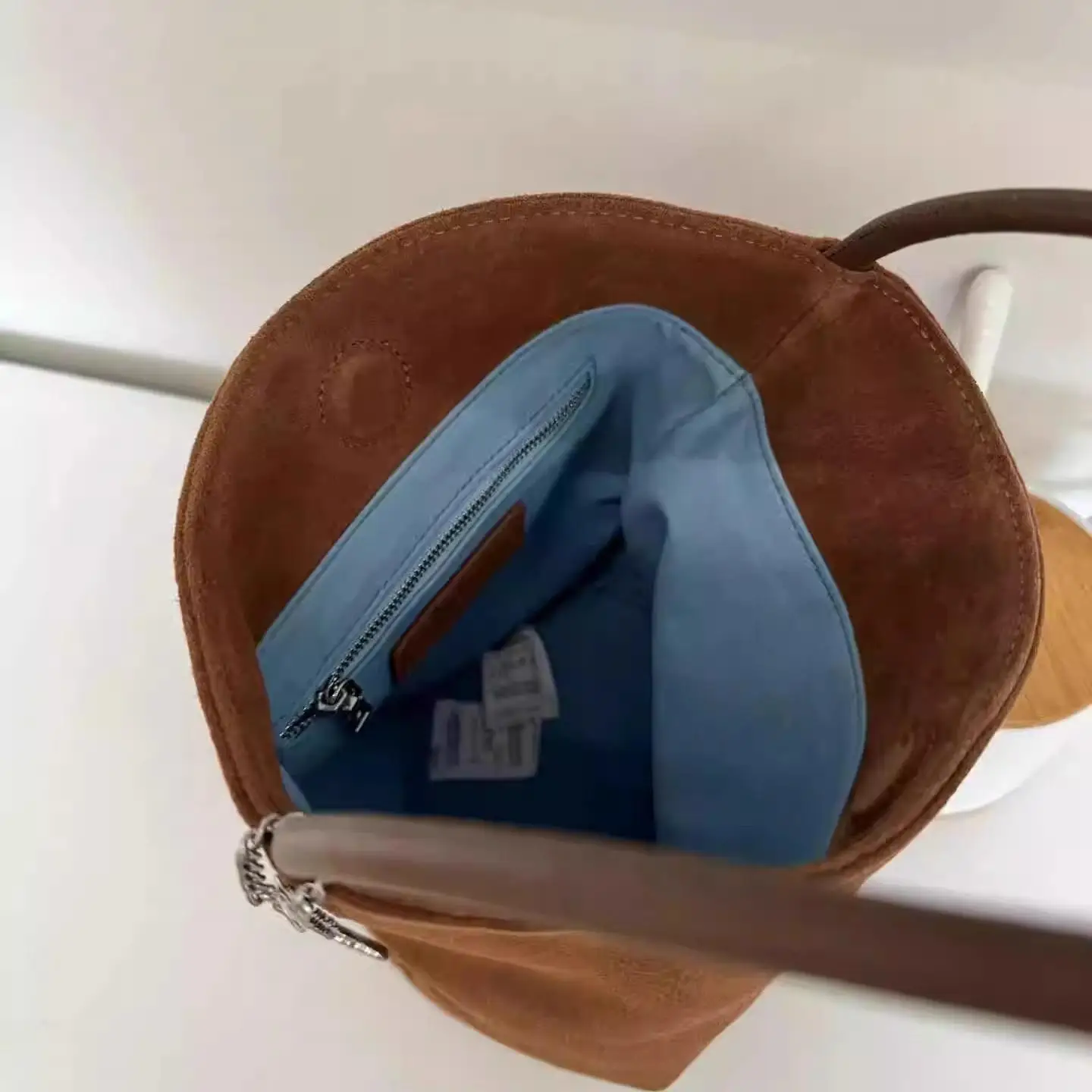 Nanguo Girl Suede Buet Bag Women's oulder Bag Leather Goods Handbags Casual Sle Korean Element Car Stitching
Nanguo Girl Suede Buet Bag Women's oulder Bag Leather Goods Handbags Casual Sle Korean Element Car Stitching