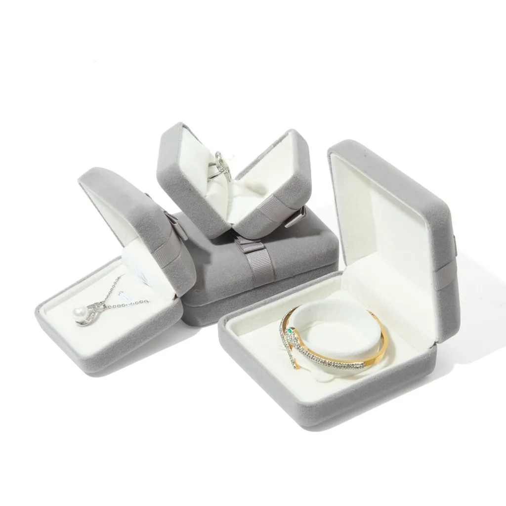Bow Design Jewelry Storage Grey Box Velvet Luxury Jewelry Packaging Box for Rings Pendants Bracelets Bangles Display Gift Box
Bow Design Jewelry Storage Grey Box Velvet Luxury Jewelry Packaging Box for Rings Pendants Bracelets Bangles Display Gift Box