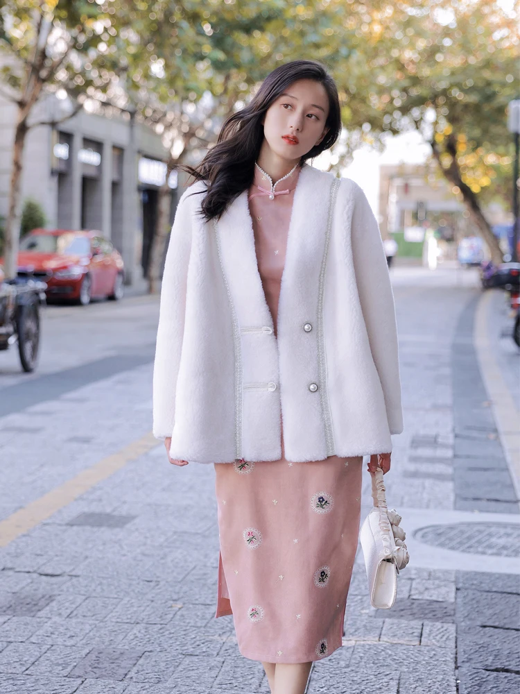 Lamb Fur Coat Thiened V-ne Single Button Woolen Lazy Sle Women's Outerwear Long Sve ket Detail Regular Length
Lamb Fur Coat Thiened V-ne Single Button Woolen Lazy Sle Women's Outerwear Long Sve ket Detail Regular Length