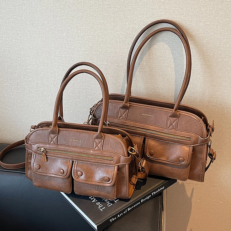 2025 Retro Leather Women's Shoulder Bag Double Pocket Crossbody Bag Large Capacity Casual Tote Bag for Daily Work Travel Handbag
2025 Retro Leather Women's Shoulder Bag Double Pocket Crossbody Bag Large Capacity Casual Tote Bag for Daily Work Travel Handbag