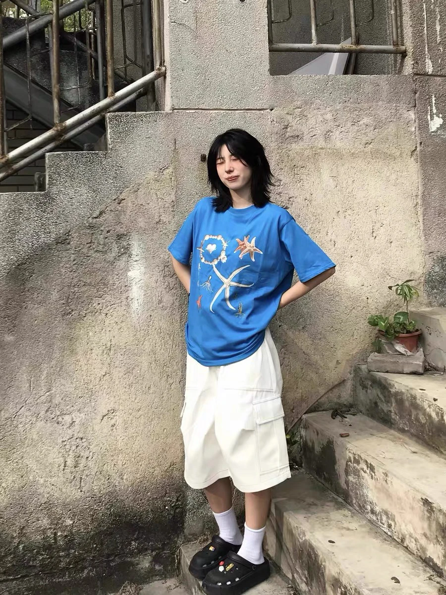 Ретро американская рабочая одежда с несколькими карманами на семи футов, повседневные свободные широкие брюки средней длины для мужчин и женщин
Ретро американская рабочая одежда с несколькими карманами на семи футов, повседневные свободные широкие брюки средней длины для мужчин и женщин