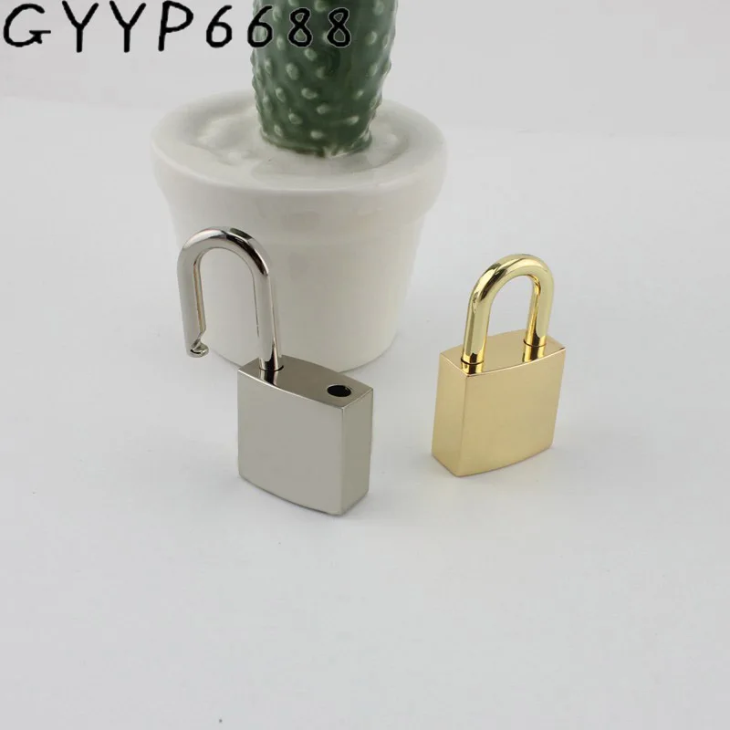 5-20sets High quality gold Padlock standard gold silver bronze handbag bags closured locks with 1 key Bag hardware accessories
5-20sets High quality gold Padlock standard gold silver bronze handbag bags closured locks with 1 key Bag hardware accessories