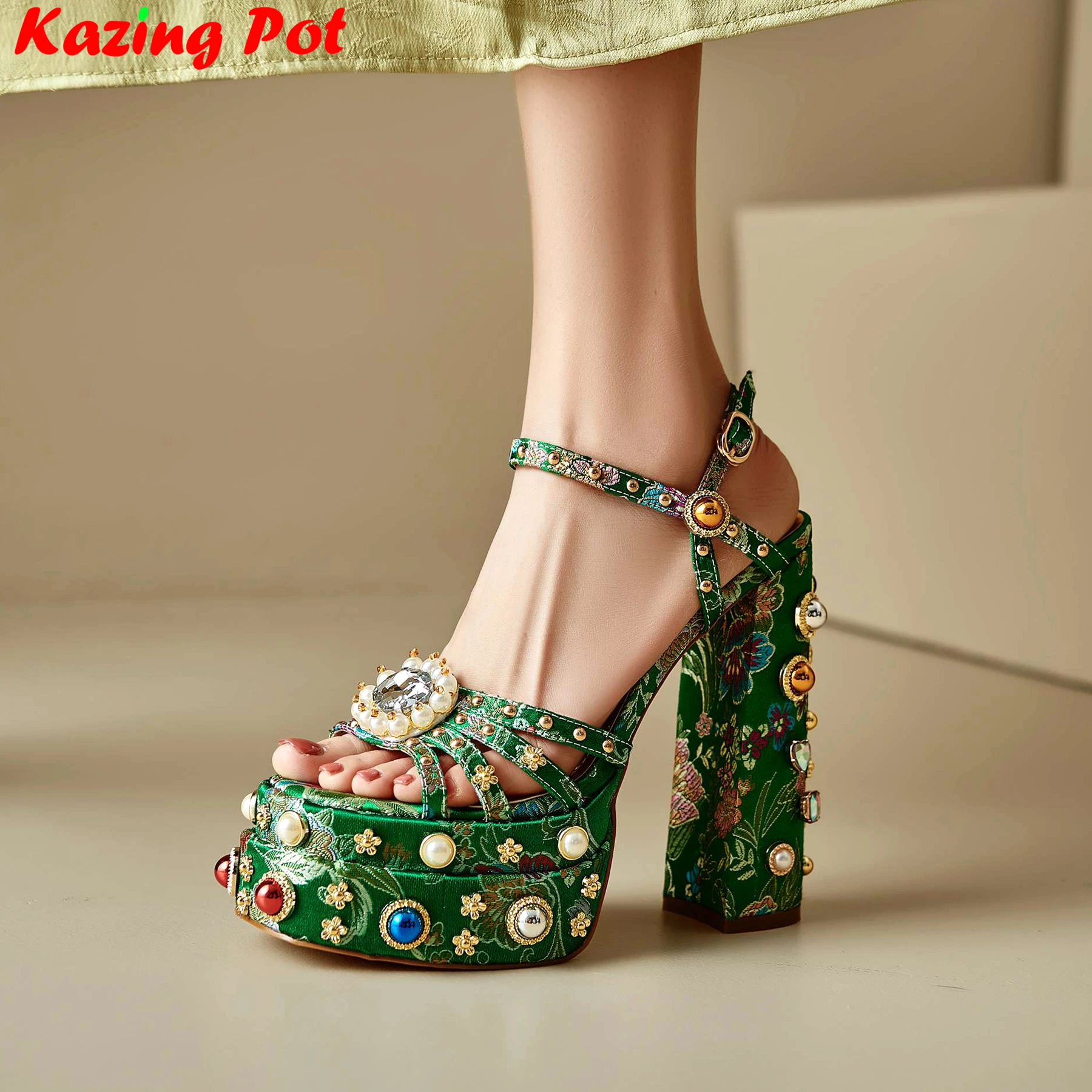 2025 Plus Size Embroidery Silk Super High Peep Toe Platform Summer Wedding Shoes Catwalk Brand Pearl Dating Luxury Women Sandals
2025 Plus Size Embroidery Silk Super High Peep Toe Platform Summer Wedding Shoes Catwalk Brand Pearl Dating Luxury Women Sandals