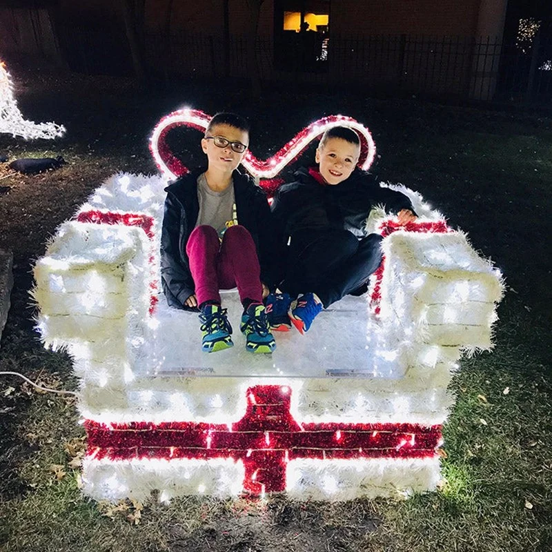 custom.Holiday outdoor walk through decoration led illuminated box led motif light
custom.Holiday outdoor walk through decoration led illuminated box led motif light