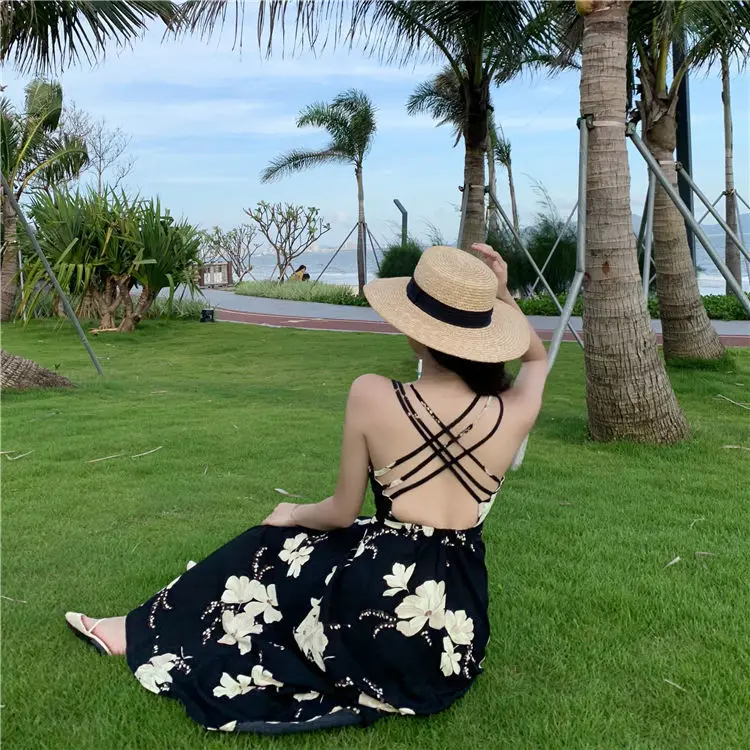 New Pure and Desire Style 2025 Large Size Women Print Backless Sexy Sling Dress Holiday Beach Chiffon Skirt
New Pure and Desire Style 2025 Large Size Women Print Backless Sexy Sling Dress Holiday Beach Chiffon Skirt